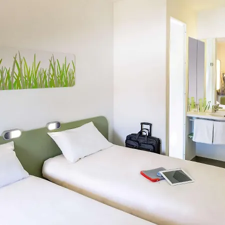 Ibis Budget Muenchen Putzbrunn Exterior photo