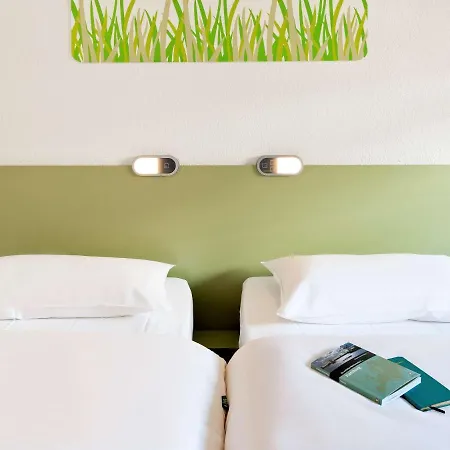 Ibis Budget Muenchen Putzbrunn Exterior photo